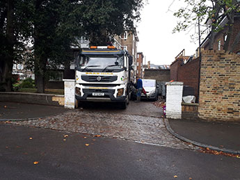 grab hire walthamstow truck for construction work